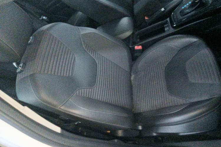 Used Ford Focus 2018 Sedan Classic 1.6L Automatic Trendy SmartDrive Edition Right Front Seat