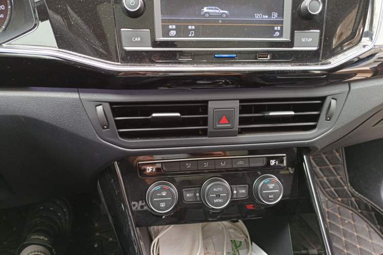 Used Volkswagen Tayron 2019 330TSI Two-Wheel Drive Luxury Model China VI Standard