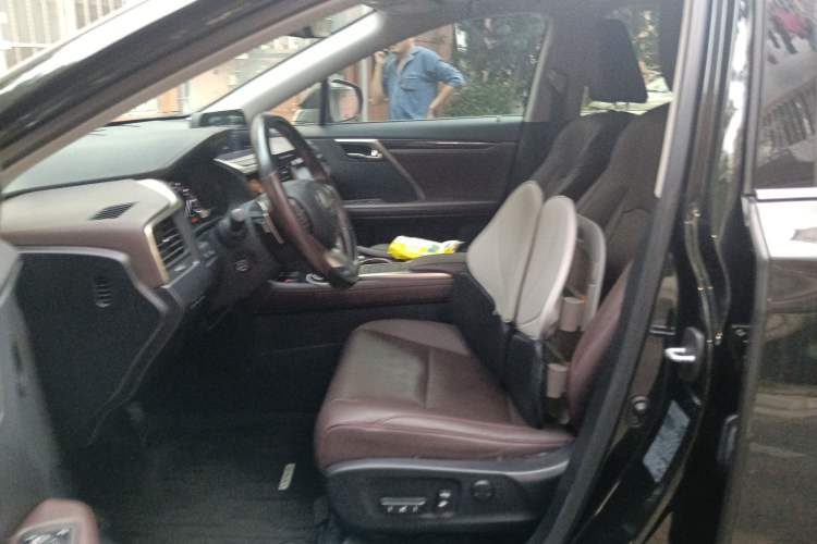 Used Lexus RX 2020 Revised Version 300 Two-Wheel Drive Comfort Edition
