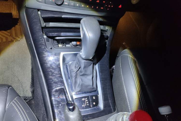 Used Citroen C5 2013 2.0L Automatic Enjoyment Model Gear Lever