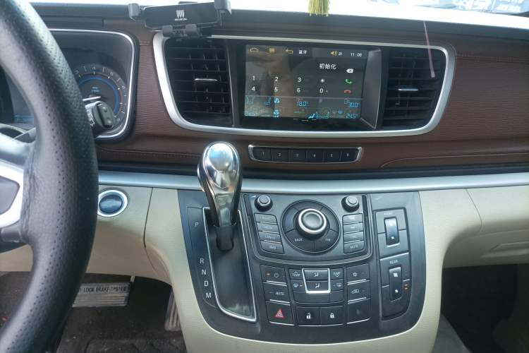 Used Buick GL8 2015 2.4L Luxury Business Premium Edition Audio And AC Panel