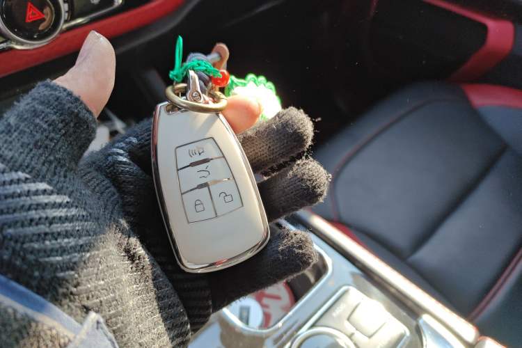 Used BAIC Off-Road BJ40 2018 PLUS 2.3T Automatic Four-Wheel Drive Flagship Version China V Emission Standard Vehicle Key