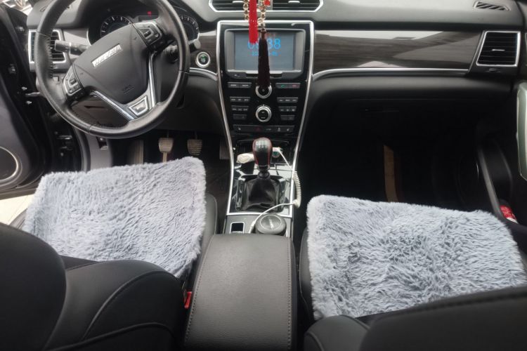 Used Haval H2 2016 Red-Label 1.5T Manual Two-Wheel Drive Luxury Model
