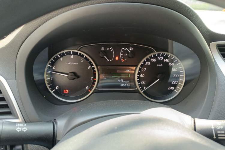 Used Nissan Sylphy 2016 1.6 XL Manual Luxury Edition Instrument Cluster