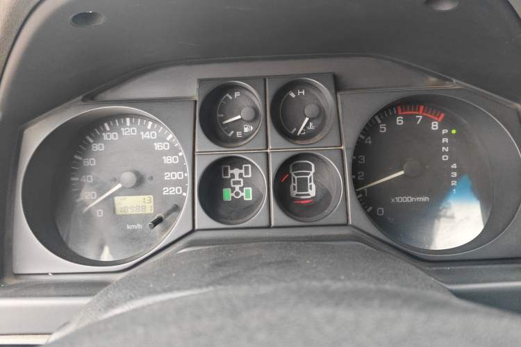 Used Mitsubishi Pajero 2006 3.0L AT GLX Instrument Cluster