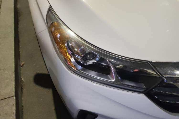 Used GAC Trumpchi GS4 2019 270T Manual Two-Wheel-Drive Elite Edition Right Front Headlight