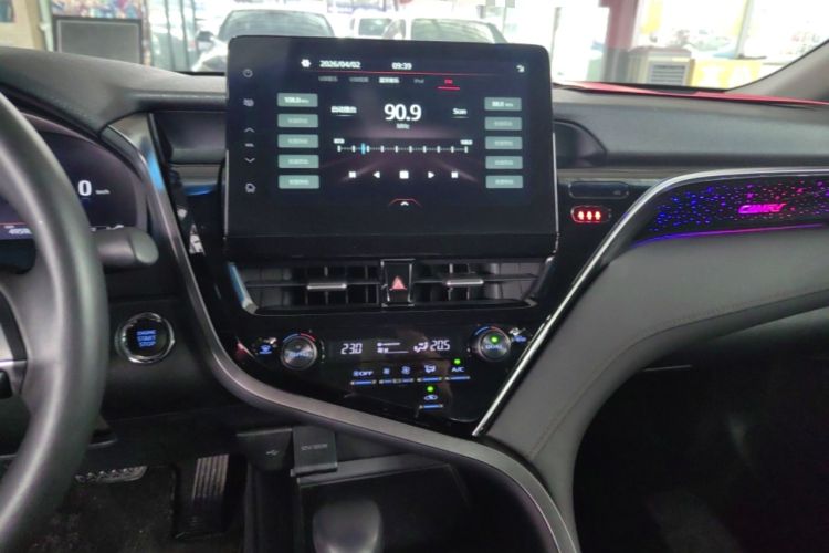 Used Toyota Camry 2021 2.5G Luxury Edition Audio And AC Panel