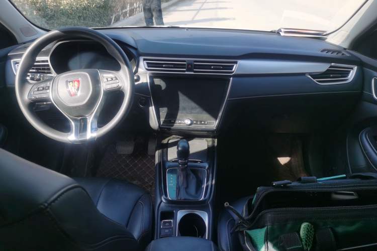 Used Roewe i5 2019 1.5L Automatic 4G Connected Langhao Edition
