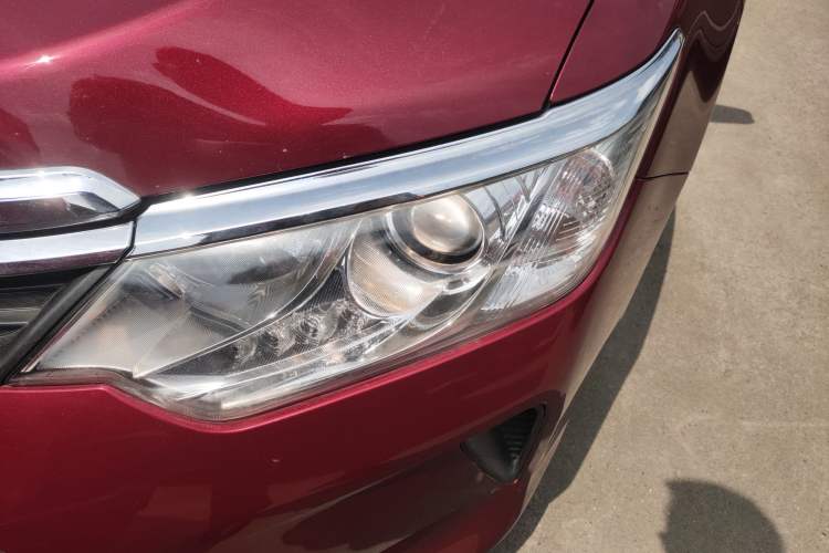 Used Toyota Camry 2015 2.0G Premier Edition
