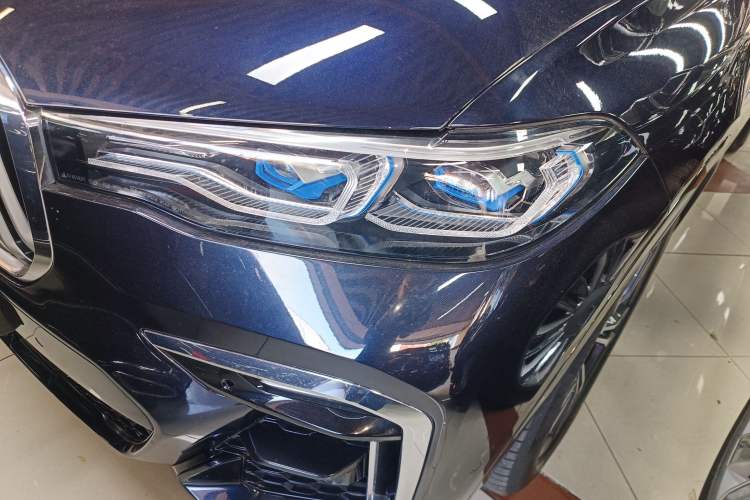 Used BMW X7 2021 xDrive40i Luxury M Sport Package
