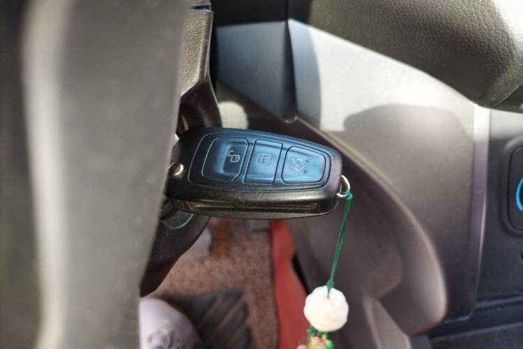 Used Ford Kuga 2017 EcoBoost 180 Two-Wheel-Drive Platinum Edition