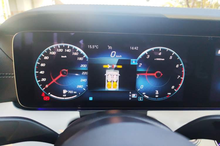 Used Mercedes-Benz E-Class 2021 Facelift E 260 Coupe
