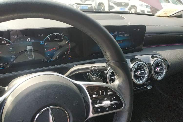 Used Mercedes-Benz A-Class 2020 Restyled A 200 L Sport Sedan Dynamic Version Gear Lever