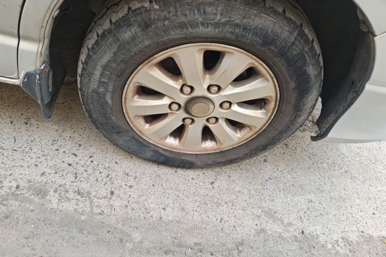 Used Jinbei Grace 2016 2.0L Express Utility Model Right Front Wheel Hub