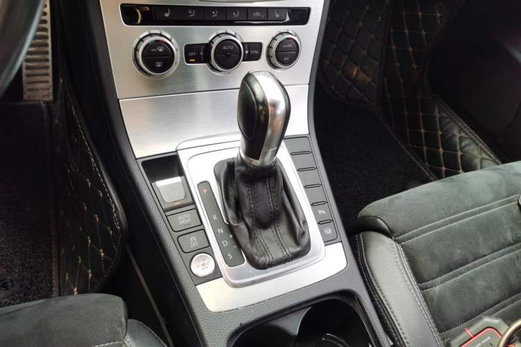 Used Volkswagen FAW-Volkswagen CC 2016 2.0 TSI Luxury Model
