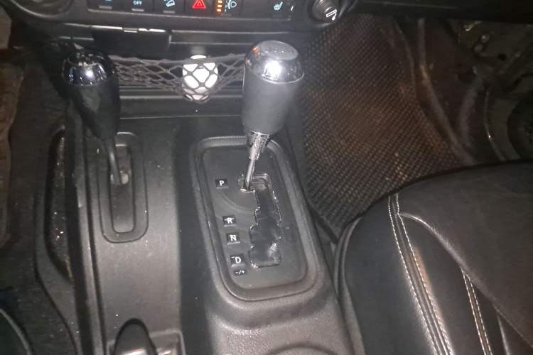 Used Jeep Wrangler 2015 3.0L Sahara Four-Door Comfort Edition