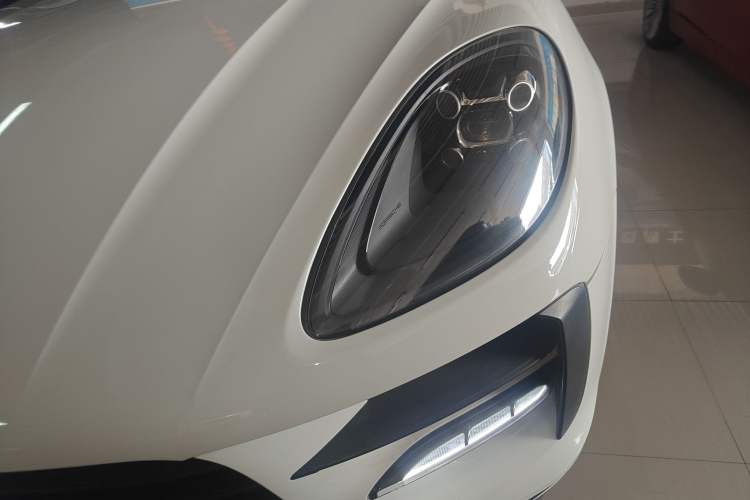 Used Porsche Macan 2018 Macan 2.0T