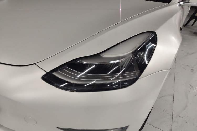 Used Tesla Model 3 2020 Long-Range Rear-Wheel-Drive Version