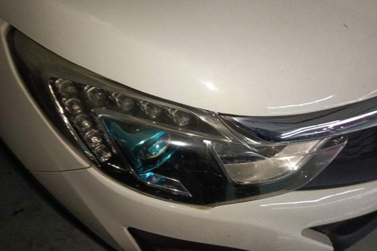 Used BYD Yuan 2016 1.5L Manual Luxury Model Right Front Headlight