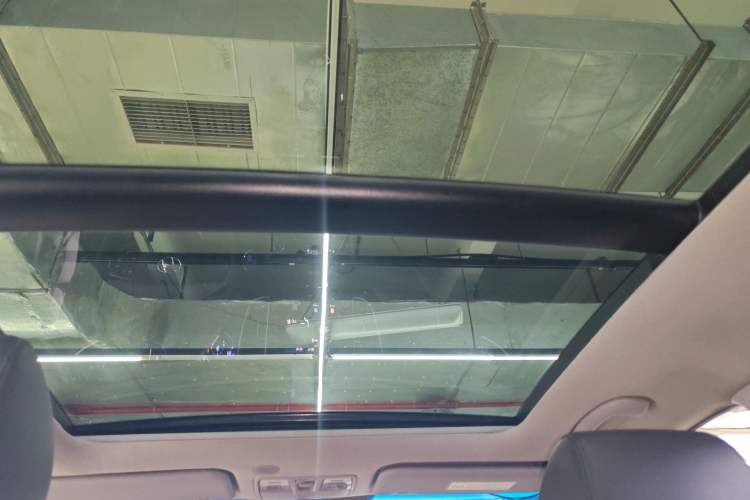 Used Hyundai Mistra 2016 1.8L Automatic Smart GLS Headliner