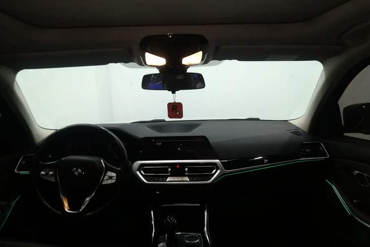 Used BMW 3 Series 2020 325Li First Edition Headliner