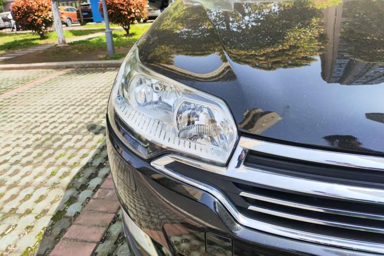 Used Citroen C5 2013 2.0L Automatic Luxury Model Right Front Headlight