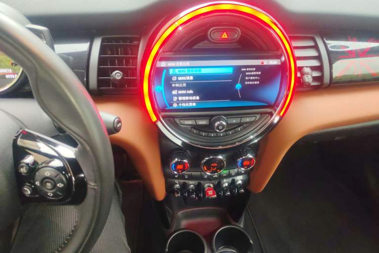 Used MINI 2019 1.5T COOPER CABRIO Artist Audio And AC Panel