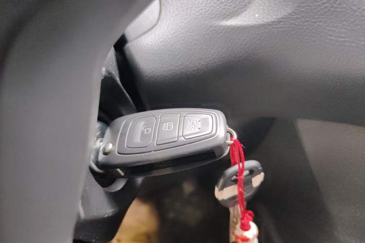 Used Ford Focus 2012 Hatchback 2.0L Automatic Luxury Sport Model
