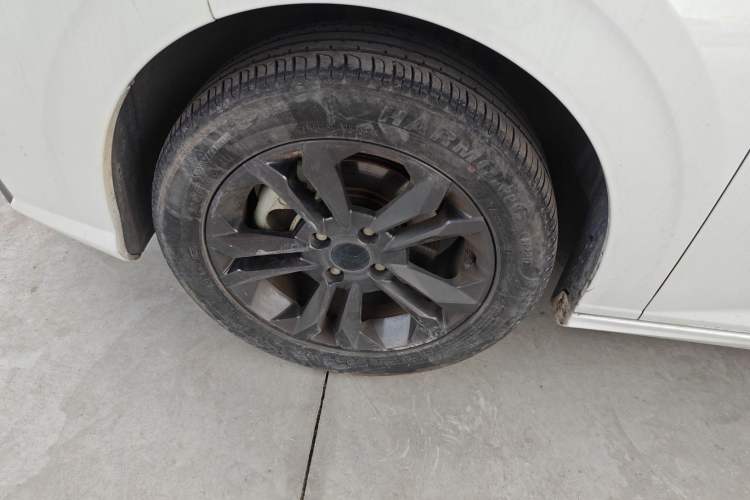 Used Dongfeng Aeolus Yixuan 2023 Mach Edition 1.5L Automatic Chasing Wind Version Exterior 4