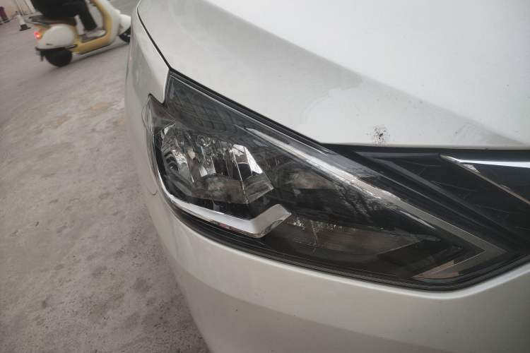 Used Nissan Sylphy 2022 Classic 1.6XE CVT Comfort Edition Right Front Headlight