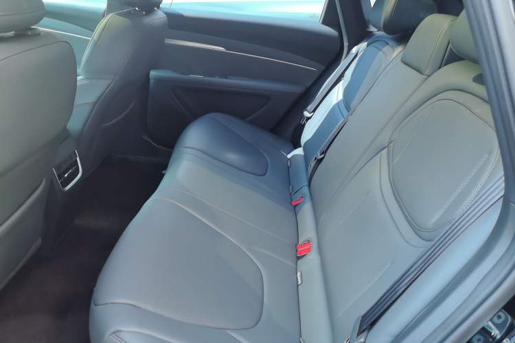 Used XPeng MONA M03 2024 620 with Ultra-Long Range Left Rear Seat