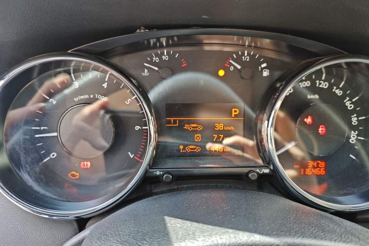 Used Peugeot 3008 2016 1.6THP Automatic Classic Edition Instrument Cluster