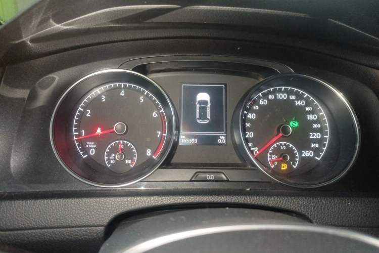 Used Volkswagen Golf 2018 230TSI Automatic Luxury Version Instrument Cluster