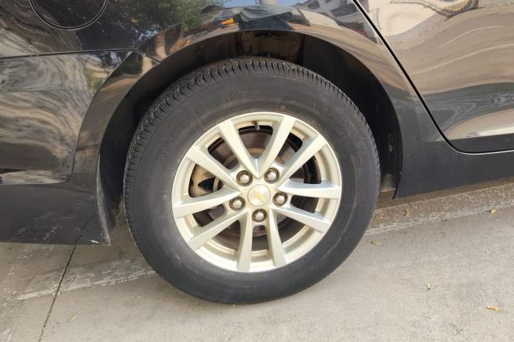 Used Chevrolet Malibu 2018 530T Automatic Fashion Edition Right Rear Wheel Hub