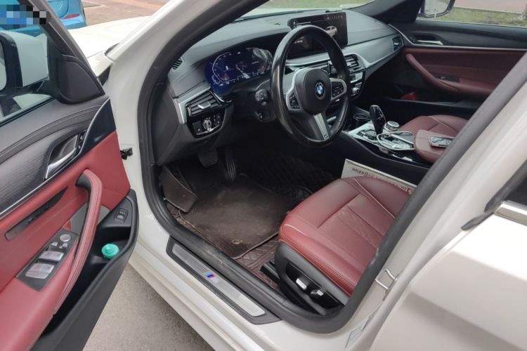 Used BMW 5 Series 2022 Restyled 530Li Leading Edition M Sport Package Interior 3