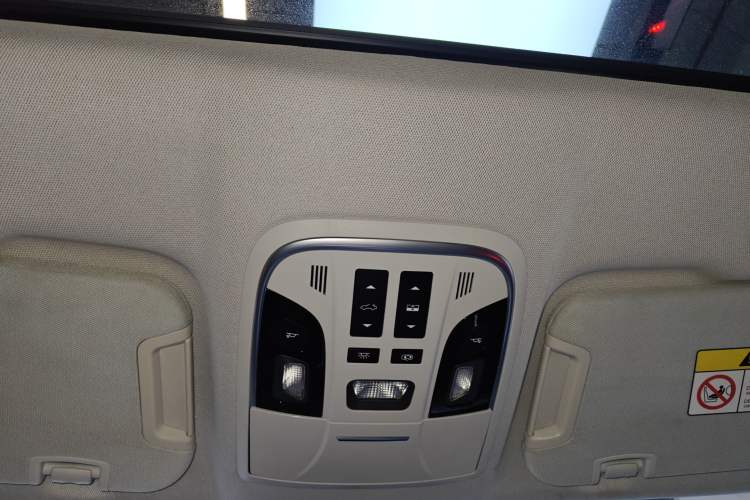 Used Haval H7 2017 Red-Label H7 2.0T Automatic Prestige Model Headliner