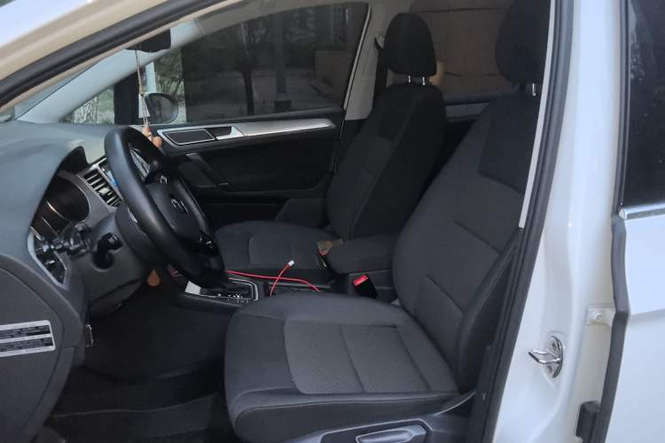 Used Volkswagen Golf Sportsvan 2016 230TSI Automatic Trend Edition
