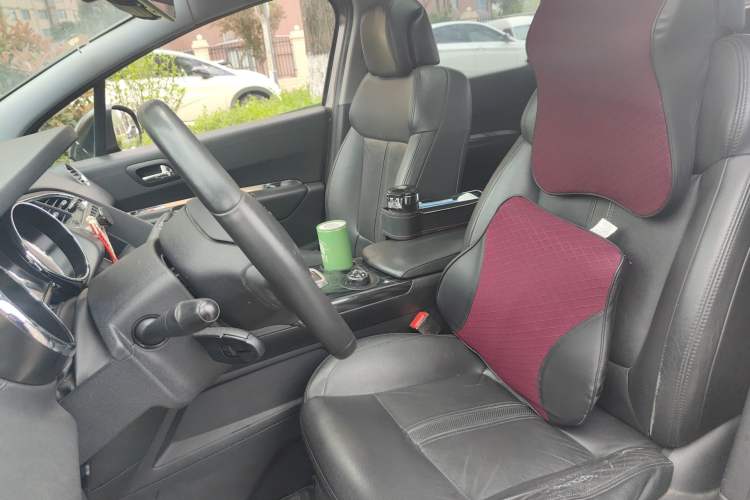 Used Peugeot 3008 2013 1.6THP Automatic Prestige Edition Left Front Seat