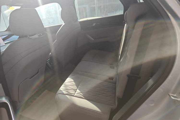 Used BYD Tang New Energy 2025 Model Smart Drive Version DM-i 175KM Deluxe Version Interior 4