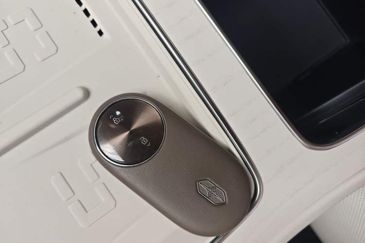 Used Hima S9T 2025 Model Range-Extended Max Long-Range Version Vehicle Key