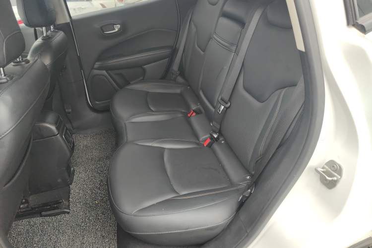 Used Jeep Compass 2019 220T Automatic Family Edition