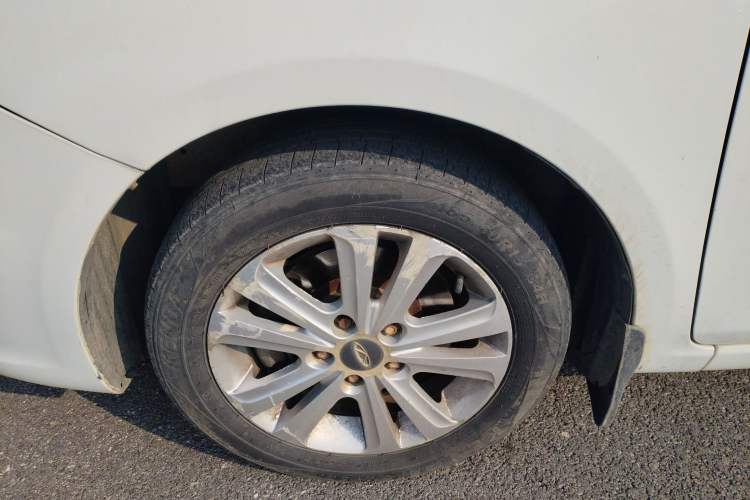 Used Chery E3 2015 1.5L Manual ZhiShang Model
