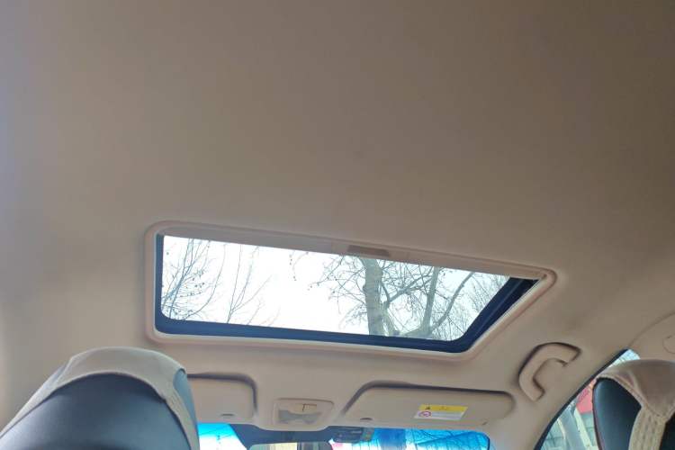 Used Baojun 560 2015 1.8L manual luxury version