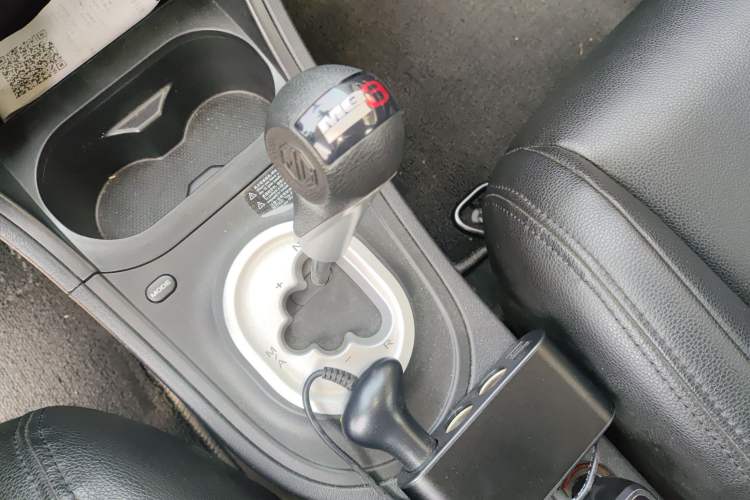 Used MG 3 2014 1.5L AMT Elite Edition Gear Lever