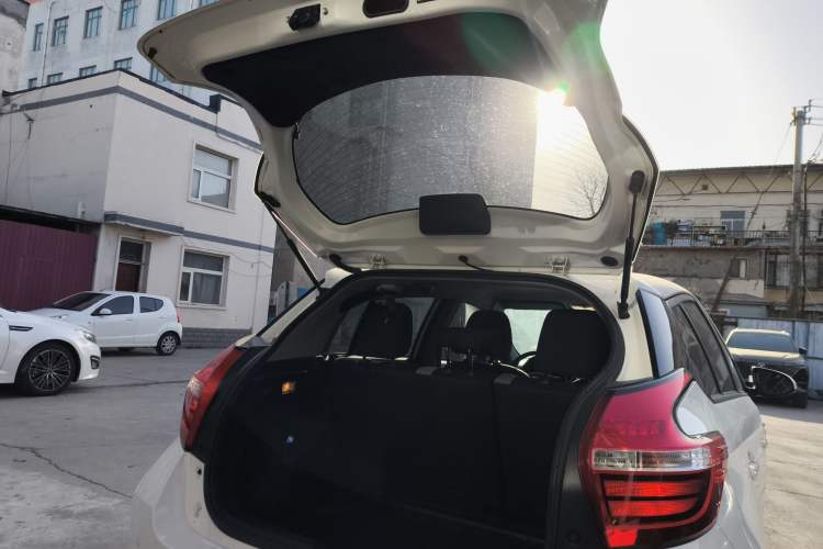 Used Toyota YARiS L Zhi Xuan 2022 1.5L CVT Leading PLUS Edition
