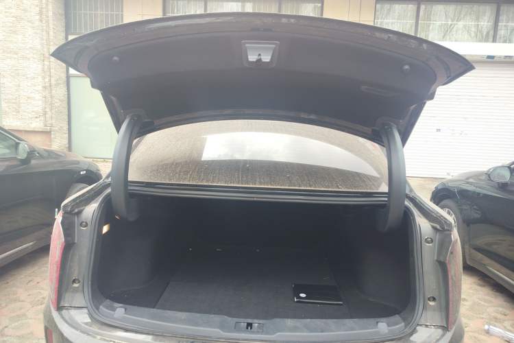 Used Hongqi E-QM5 2024 610 km PLUS
