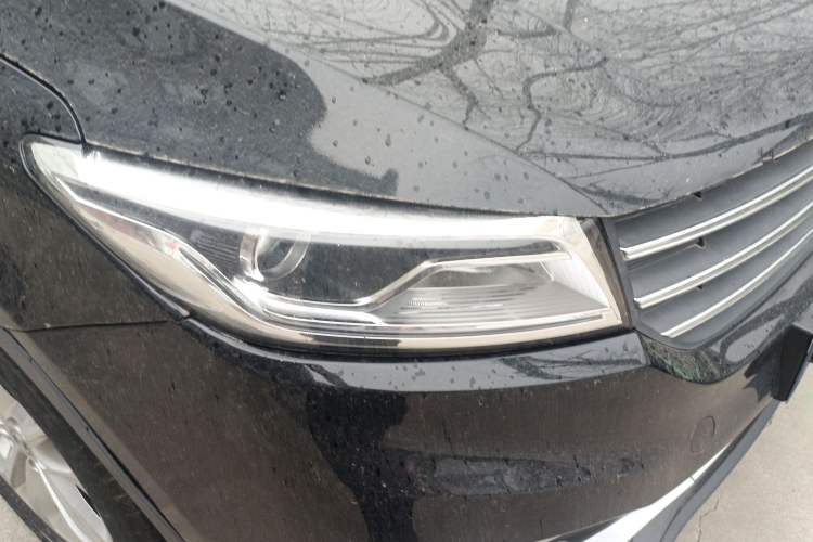 Used Dongfeng Fengon 580 2020 1.8L Manual Comfort Model Right Front Headlight