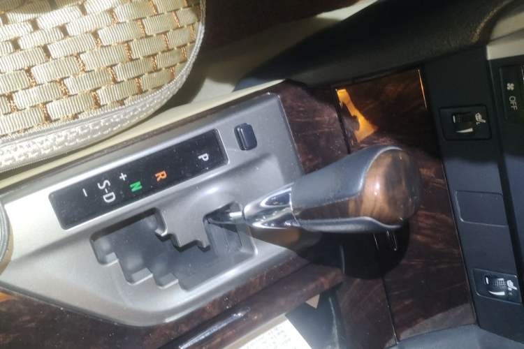 Used Toyota Camry 2015 2.0G Premier Edition