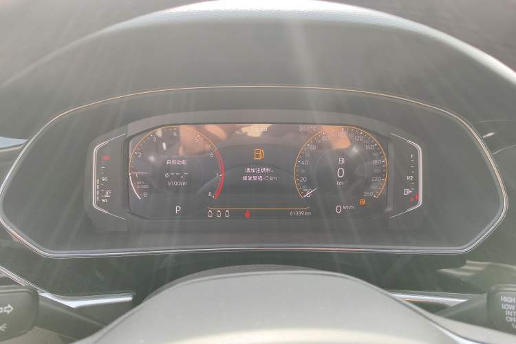 Used Volkswagen Passat 2022 330TSI Starry Elite Edition Odometer Close Up