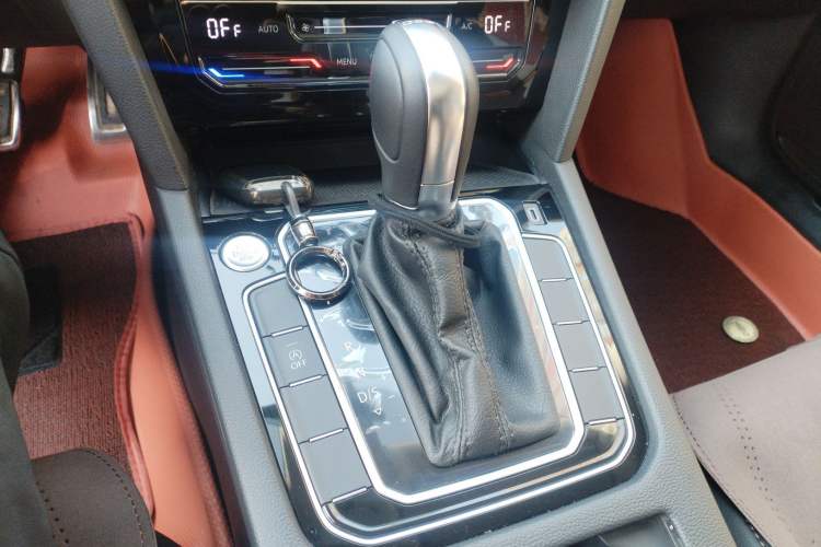 Used Volkswagen Magotan 2023 2 Million Units Commemorative Edition 330TSI DSG Luxury Version